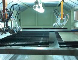 Ưu, nhược điểm và ứng dụng của máy phun sơn tự động hiện nay